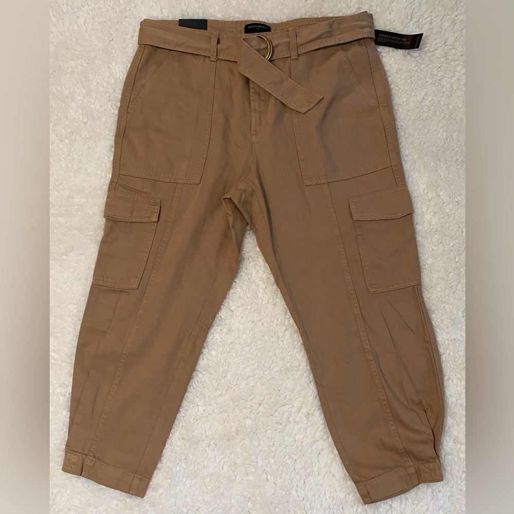 Banana Republic Iced Latte Tapered Utility Cargo Capri Pants NWT Size 14
